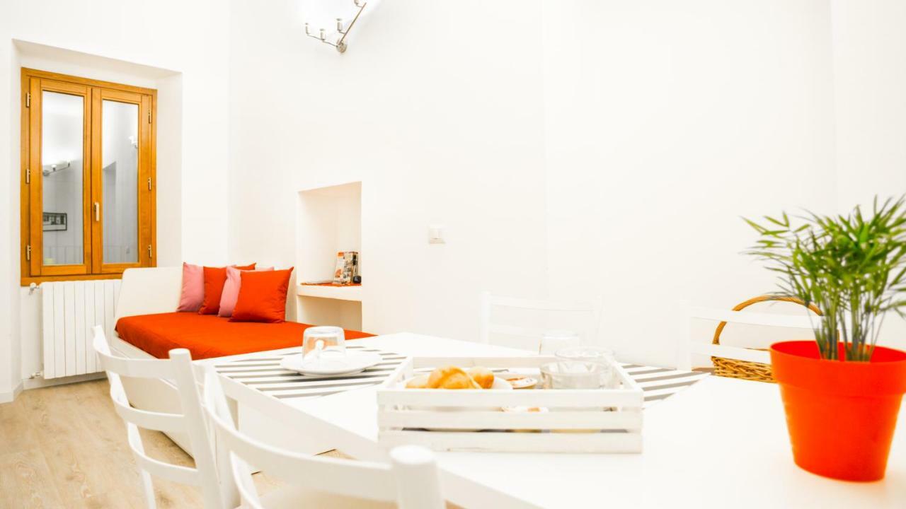 Via Crema 6 * Milan