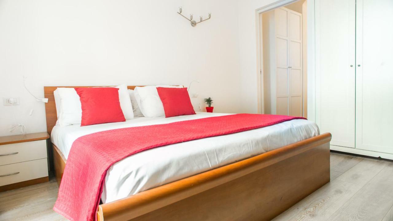 Via Crema 6 * Milan