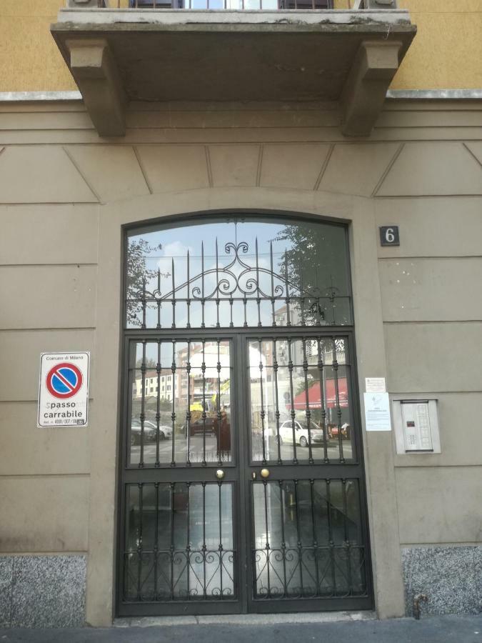 Via Crema 6 * Milan